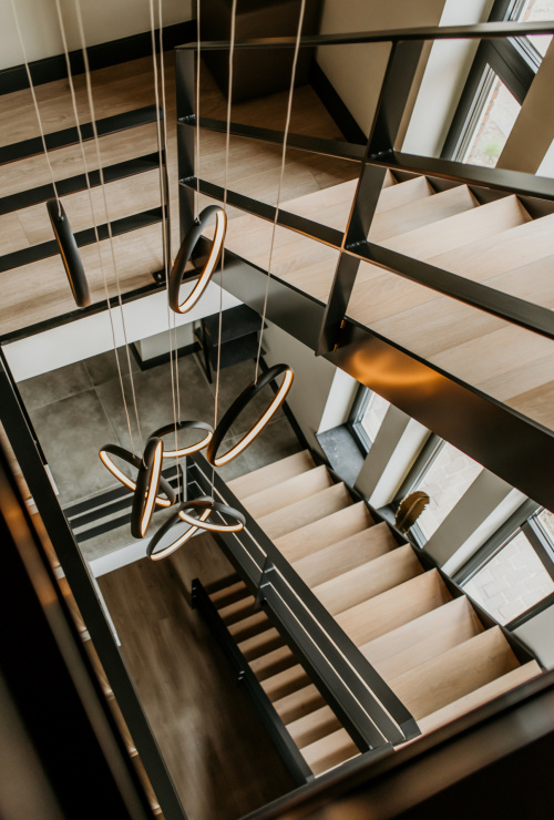 Industriële trap villa